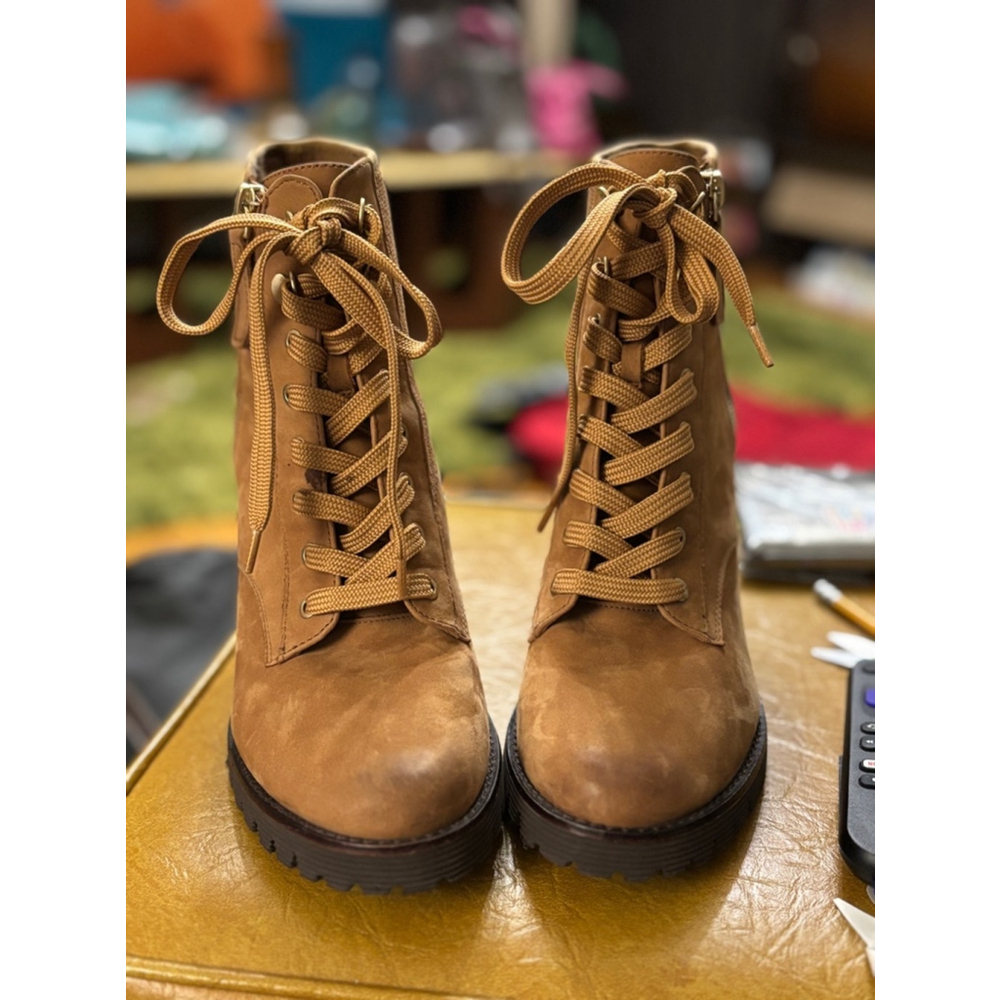 Women's Gibson + Latimer Boots, Brown, Size 9M - Picture 2 of 6